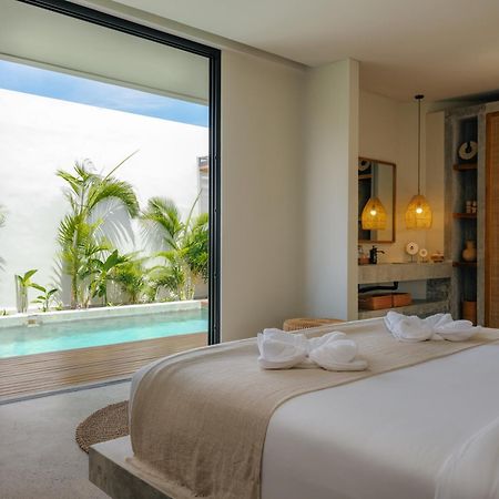 Suku Lifestyle Hotel & Villas Selong Belanak Esterno foto