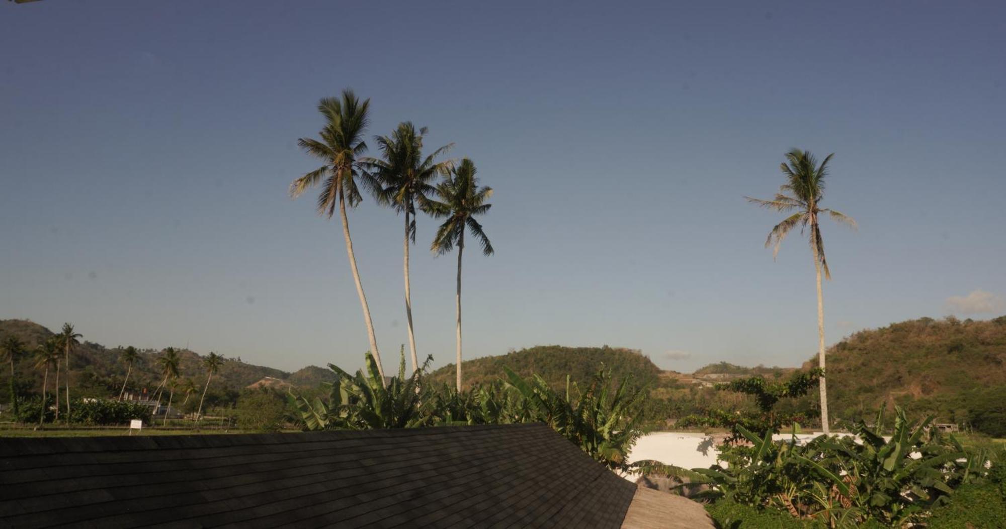 Suku Lifestyle Hotel & Villas Selong Belanak Esterno foto