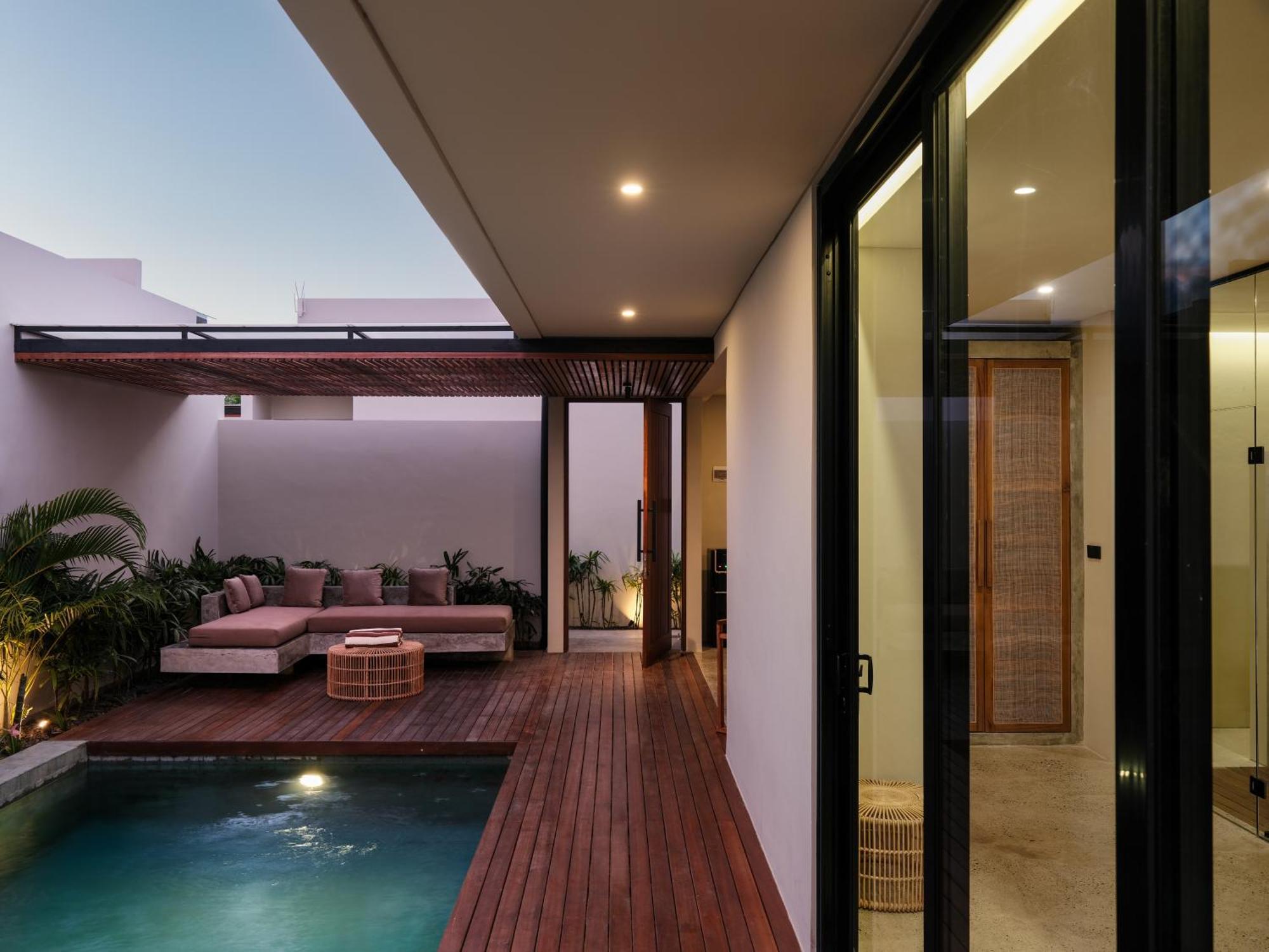 Suku Lifestyle Hotel & Villas Selong Belanak Esterno foto