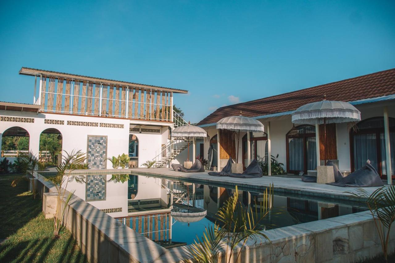 Suku Lifestyle Hotel & Villas Selong Belanak Esterno foto